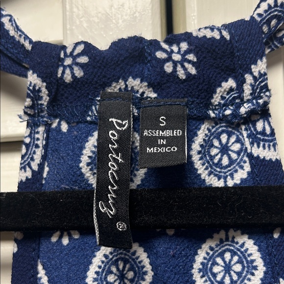 Elegant Navy and White Backless Dress - Picture 2 of 8